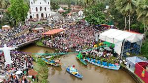 Russian Girls in Siolim near Chapora river in Goa