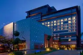 Russian Escorts in DLF Phase 3 near Cyber City edge in Gurgaon