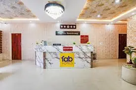 Call Girls in Edappally near Lulu Mall in Kochi