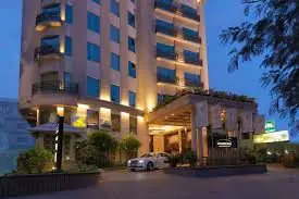 Housewife Escorts in Mayur Vihar near East Delhi in Delhi