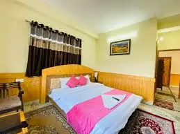 Escort Service in Sector 137 near Expressway hotels in Noida