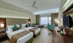 Shivajinagar Escorts near Central in Pune