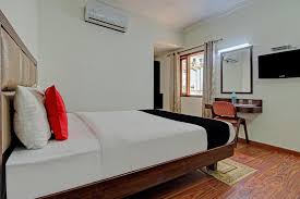 Sri Krishnas Suites Bangalore escort hotel photo 2