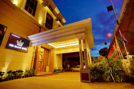 The Rialto Hotel Bangalore escort hotel photo 1